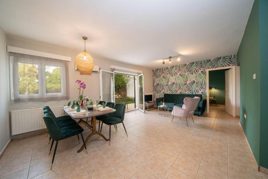 Central & Elegant Suite With Private Garden Argostoli  Eksteriør billede